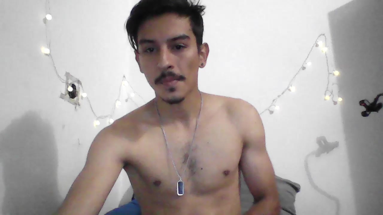 Camilo9720 Live Cam Screenshot – 2025-08-05 07:46:28