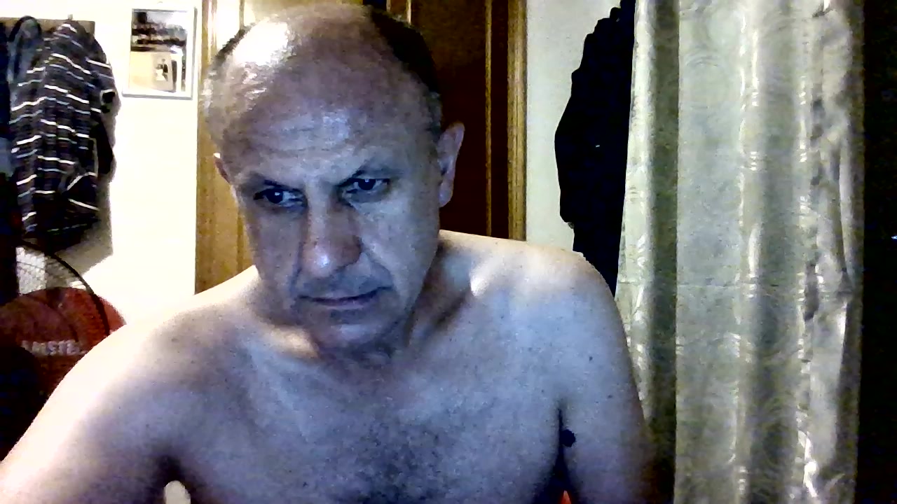 Carameli7469 Live Cam Screenshot – 2025-08-19 22:49:09