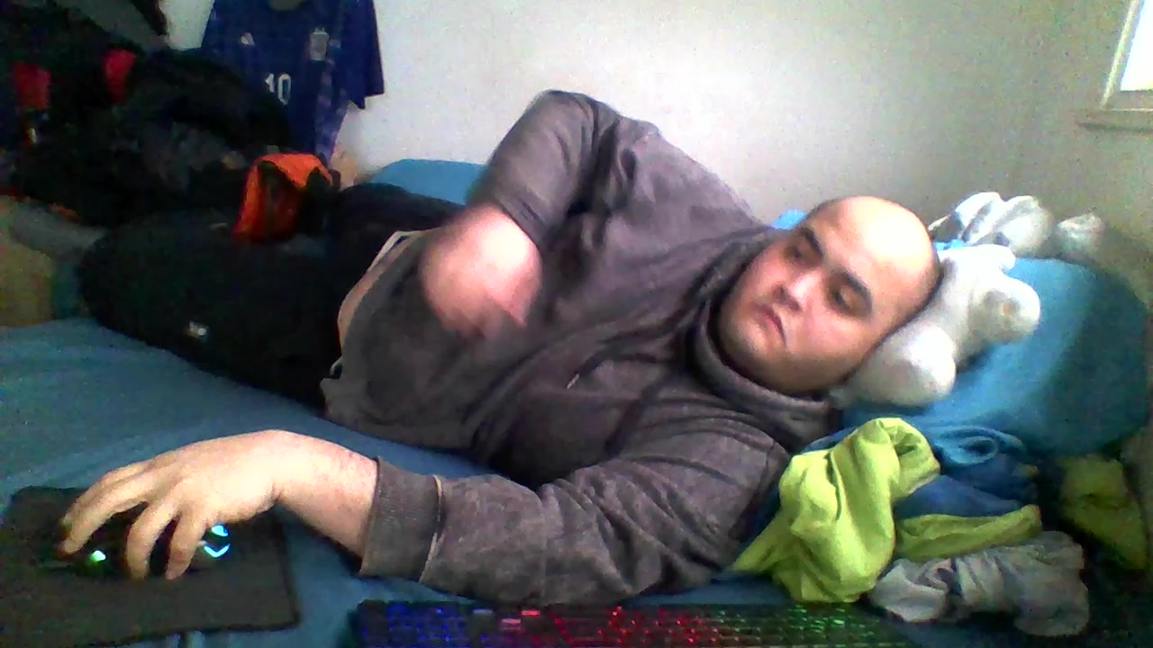 Carm93 Live Cam Screenshot – 2025-08-19 20:06:39