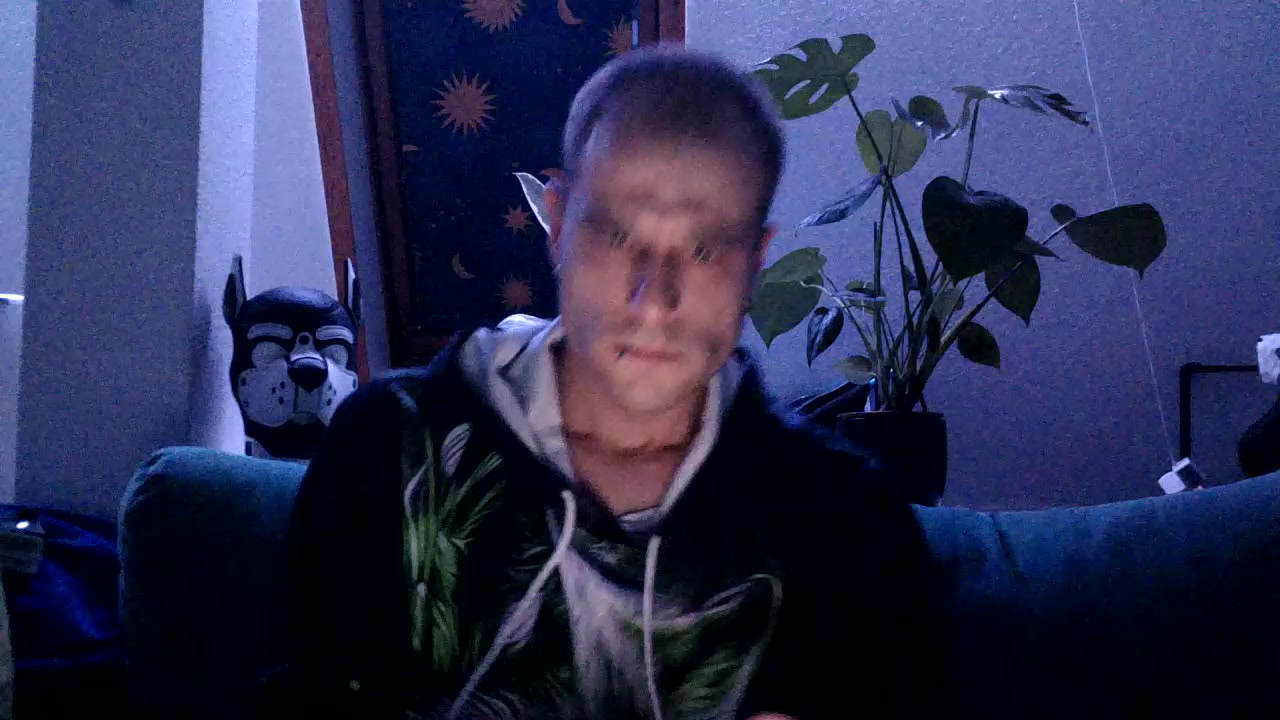 Casper_1988 Live Cam Screenshot – 2025-08-06 19:34:35