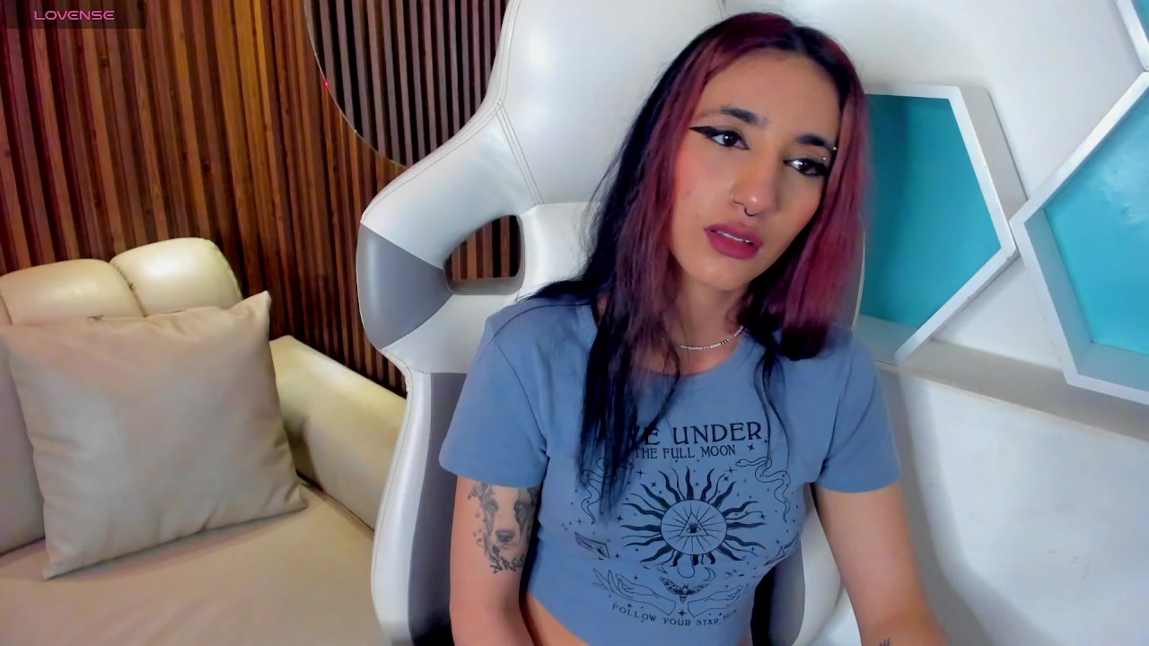 CassidyEvans Live Cam Screenshot – 2025-08-27 13:12:34