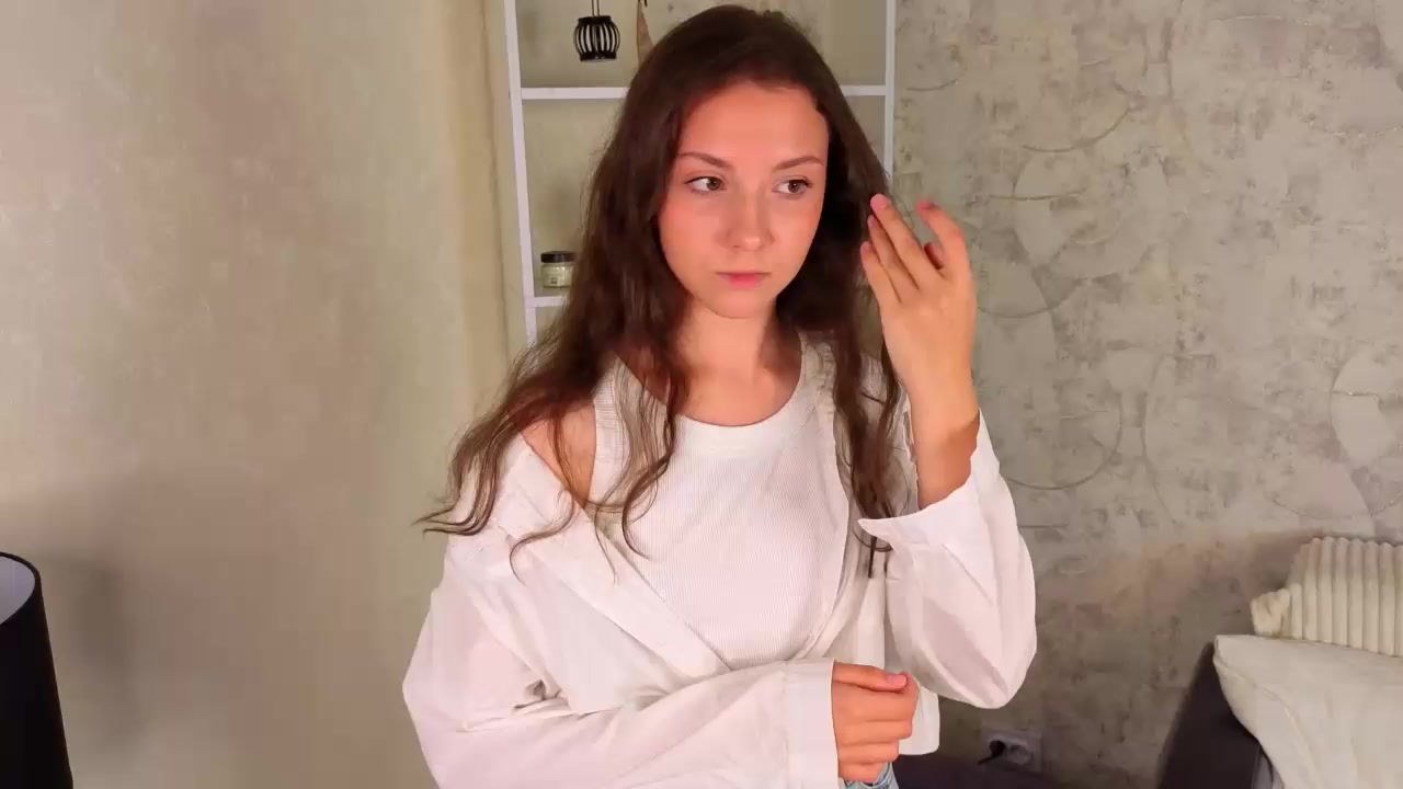 CatheyPrekker Live Cam Screenshot – 2025-08-15 03:23:24