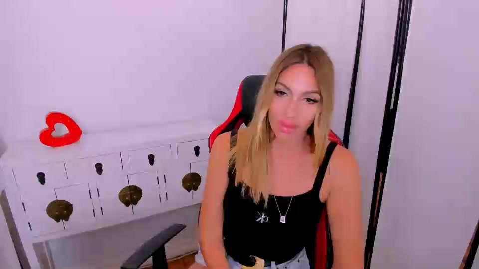 CelineBody Live Cam Screenshot – 2025-08-14 15:55:47
