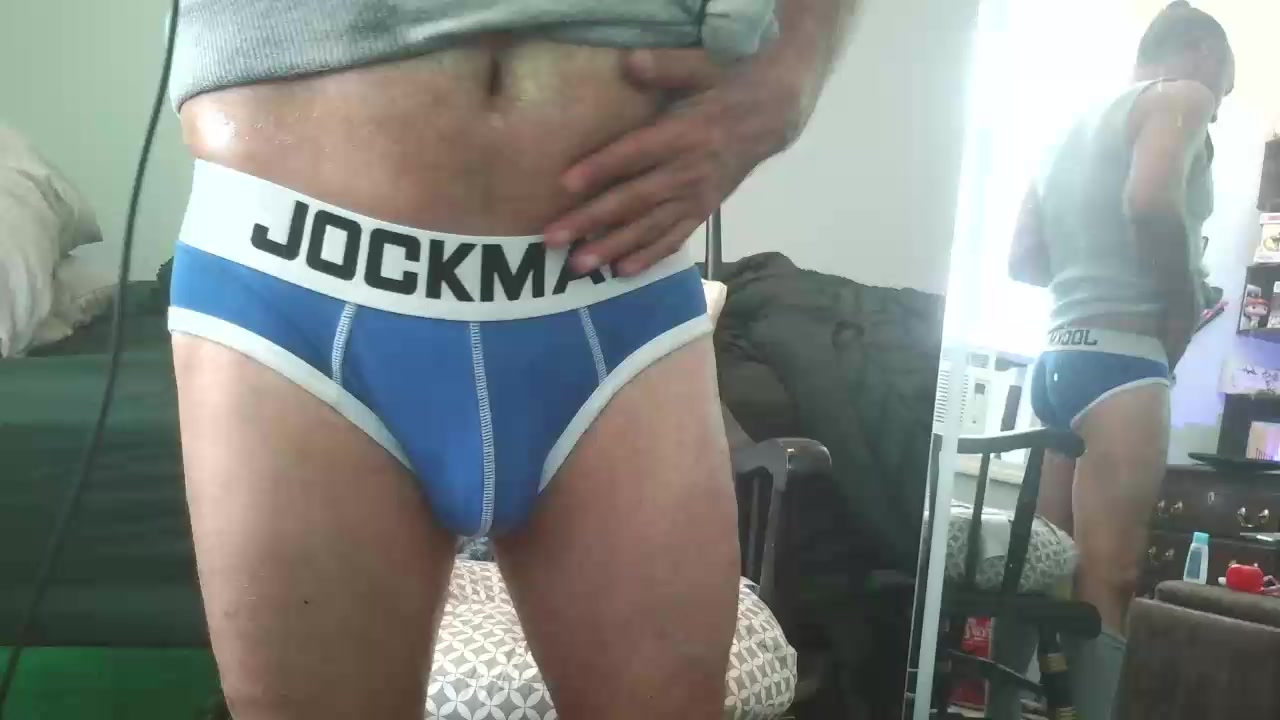 ChemXCouple Live Cam Screenshot – 2025-09-02 21:00:07