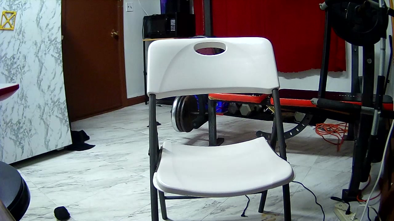 Comelookatit Live Cam Screenshot – 2025-08-04 05:08:12