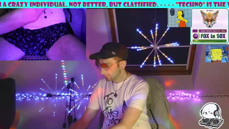CrazyIndividium Live Cam Screenshot – 2025-08-05 01:46:53