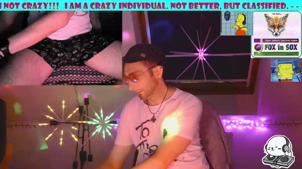 CrazyIndividium Live Cam Screenshot – 2025-08-05 02:52:24