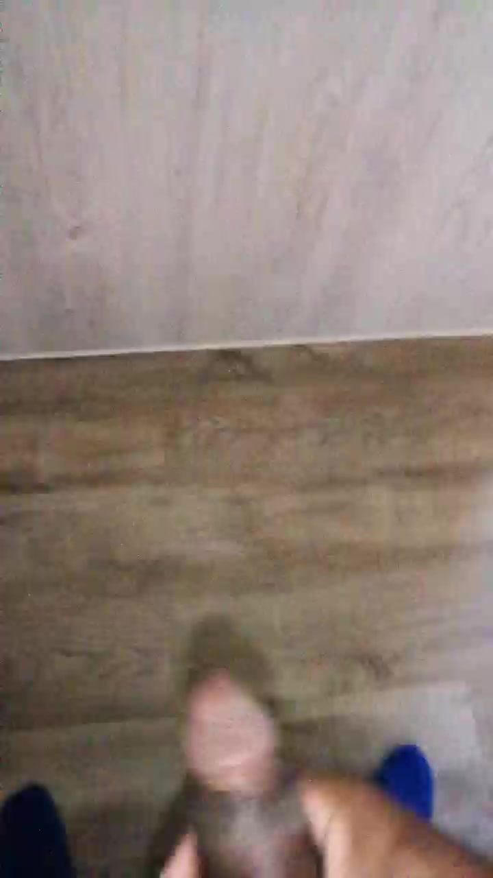 CreamyBlackCock Live Cam Screenshot – 2025-08-07 15:06:52