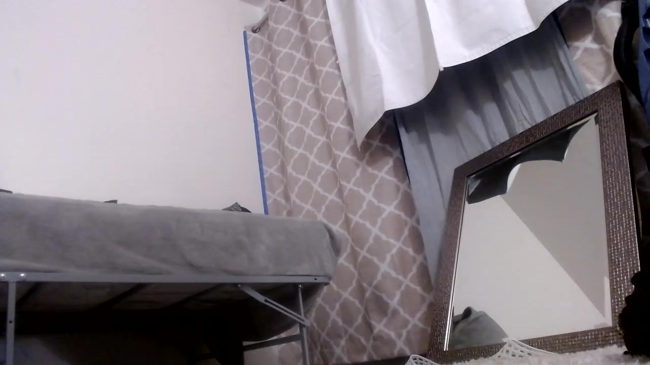 CuriousDD69 Live Cam Screenshot – 2025-10-10 02:07:57