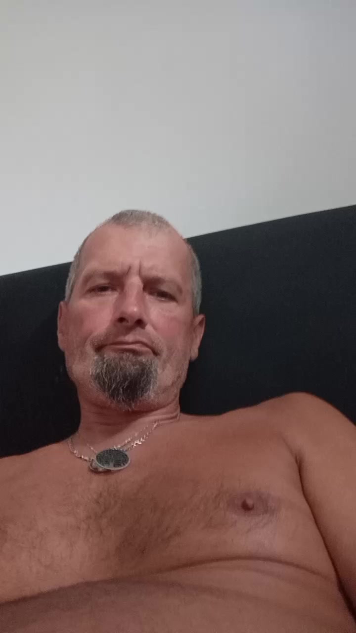 Daddy0076 Live Cam Screenshot – 2025-08-29 11:04:17