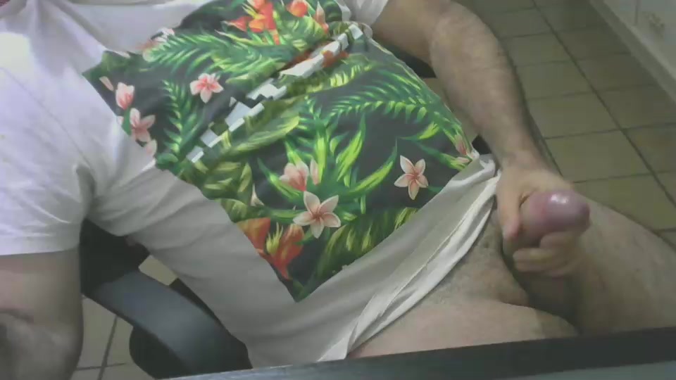 DaddyRN_BR Live Cam Screenshot – 2025-08-05 03:28:23