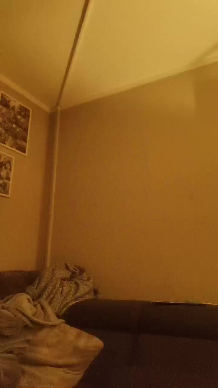 Dani4490 Live Cam Screenshot – 2025-08-04 21:29:10