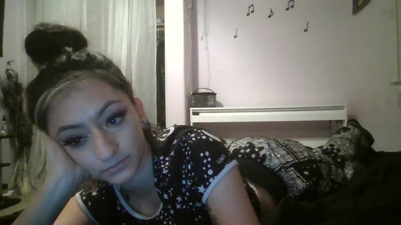 DarkkAngel18 Live Cam Screenshot – 2025-08-12 11:32:17