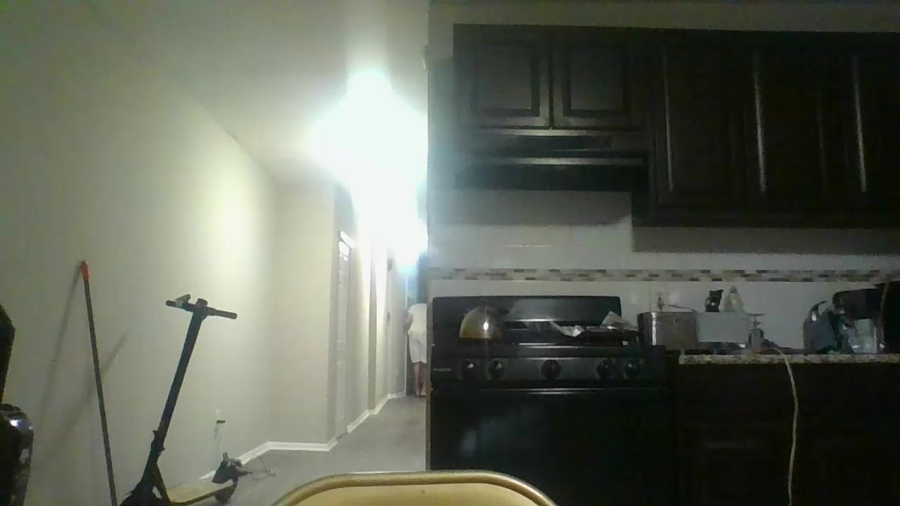 Darrin080 Live Cam Screenshot – 2025-08-04 03:10:01