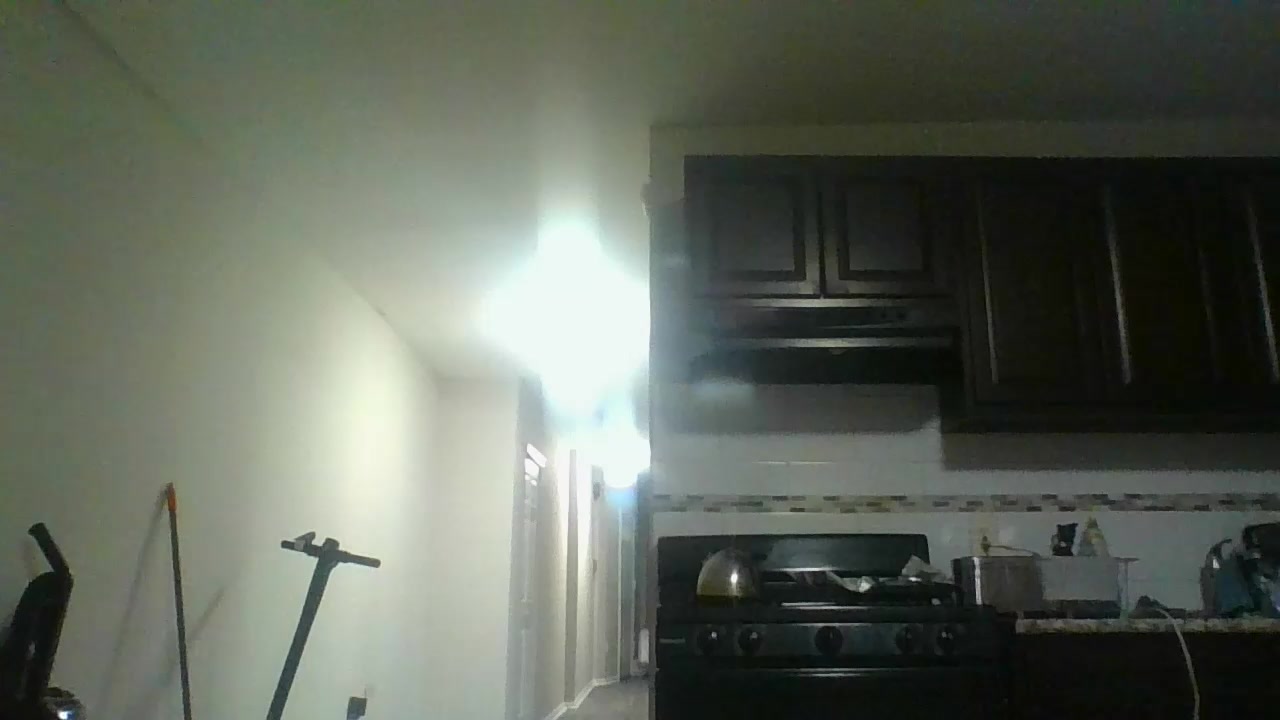 Darrin080 Live Cam Screenshot – 2025-08-04 04:22:14