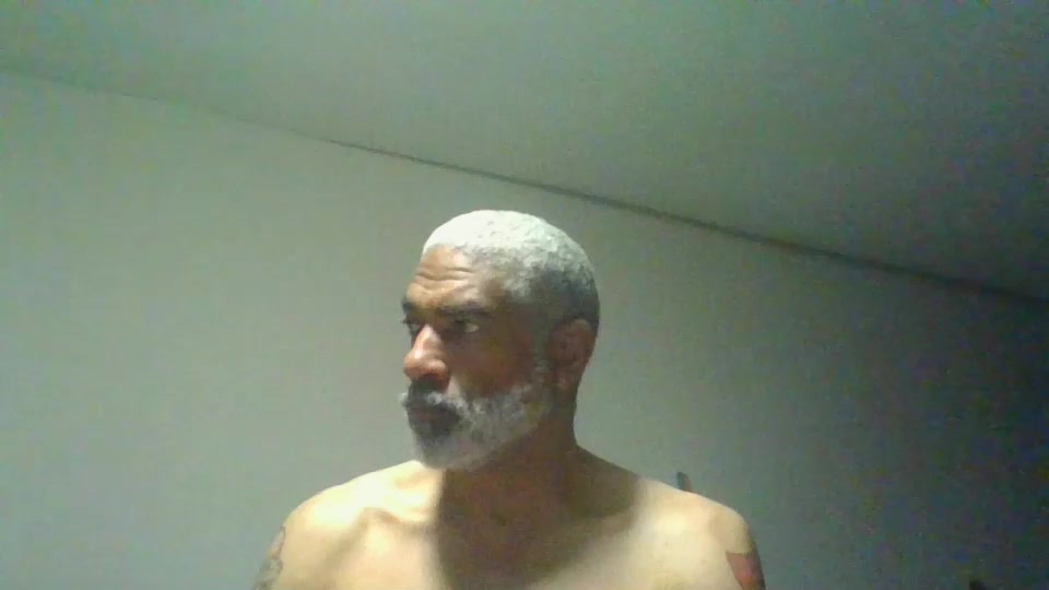 Darrin080 Live Cam Screenshot – 2025-09-01 01:39:07