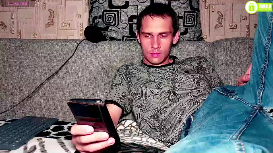 DavidCarroll Live Cam Screenshot – 2025-08-21 19:09:33