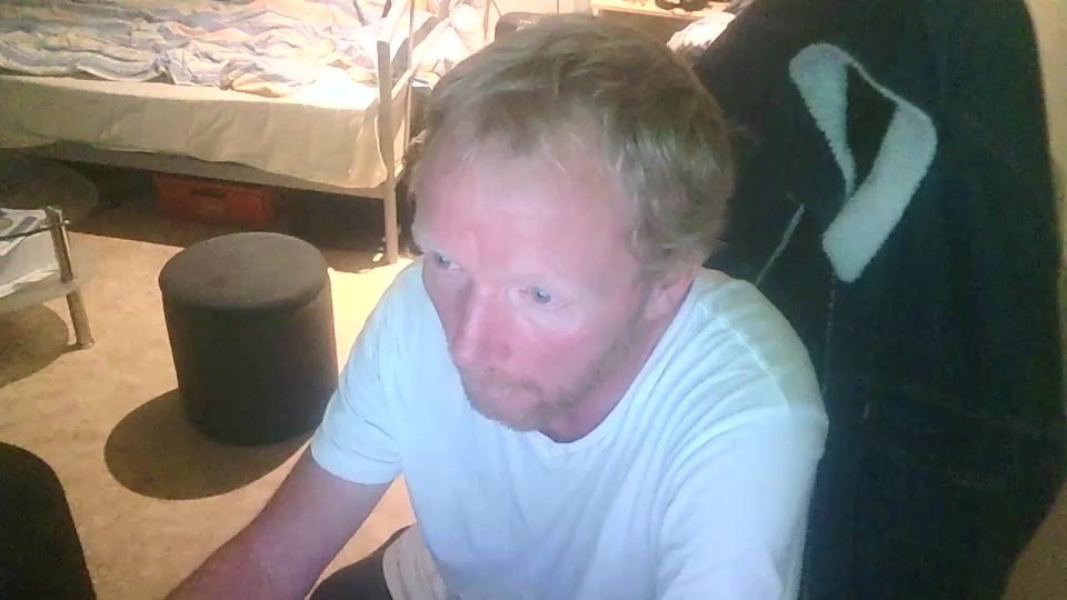 DerBesteMann Live Cam Screenshot – 2025-08-20 00:06:14