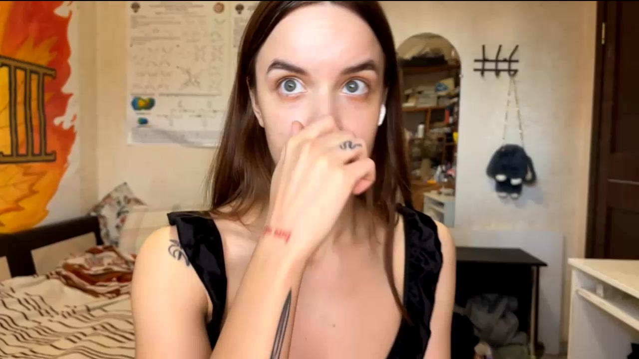 DollieJapp Live Cam Screenshot – 2025-08-20 15:30:28