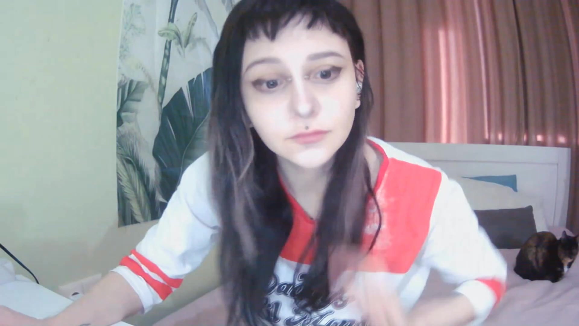 DollyHailey Live Cam Screenshot – 2025-08-14 10:32:34