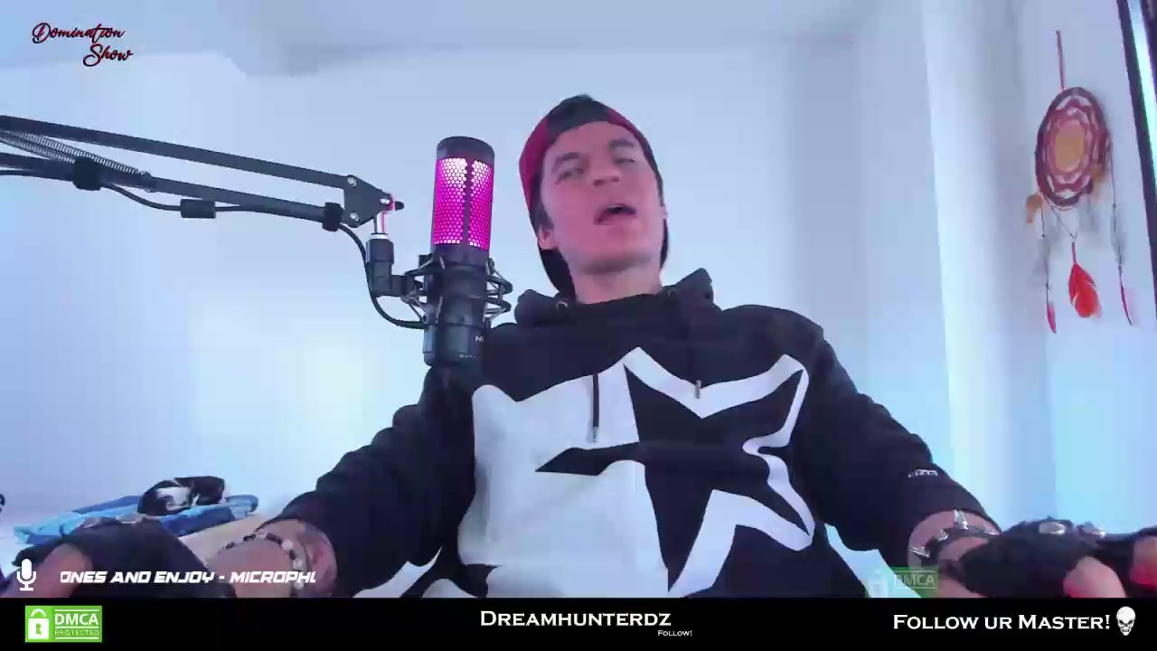 Dreamhunterdz Live Cam Screenshot – 2025-08-12 21:55:15
