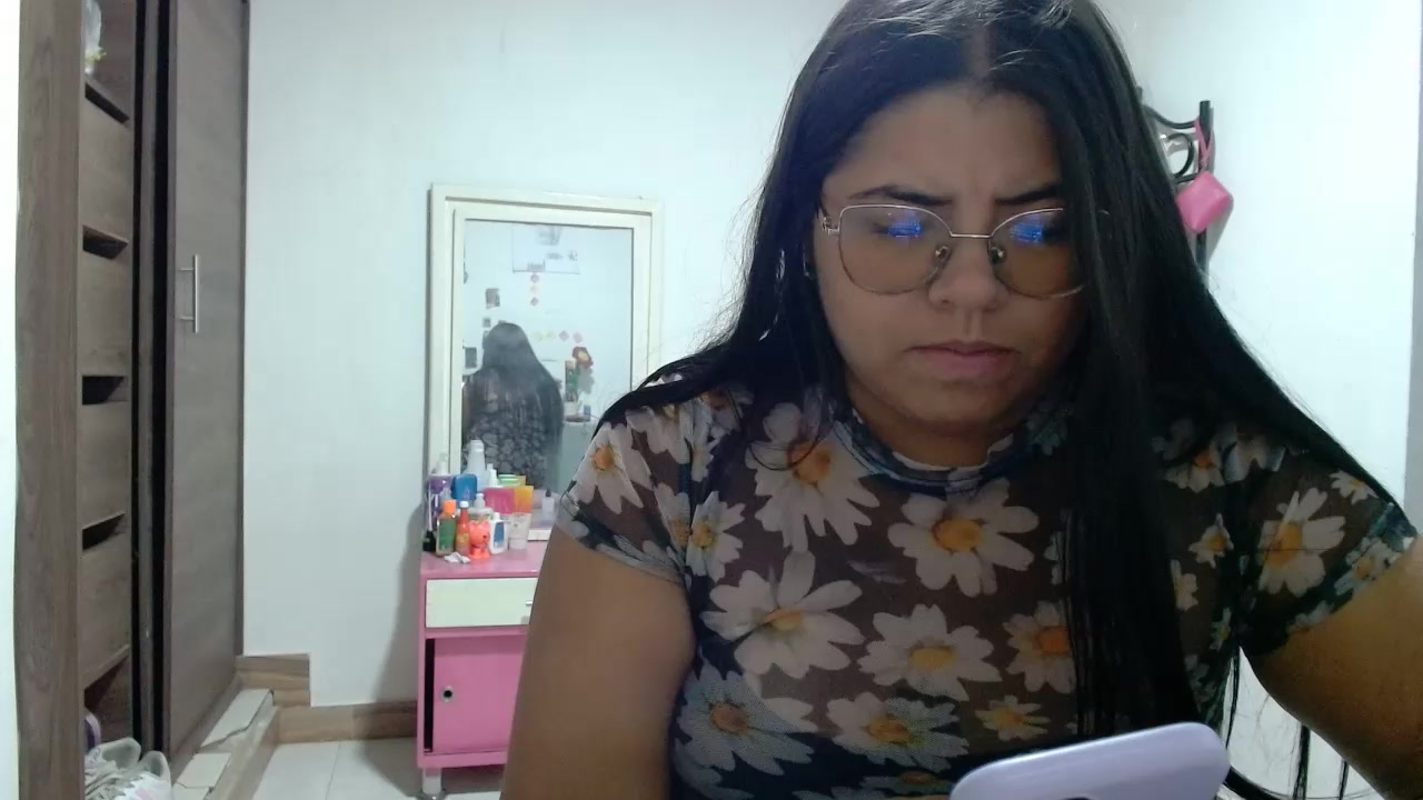 Dulce_cloee Live Cam Screenshot – 2025-08-05 23:38:42
