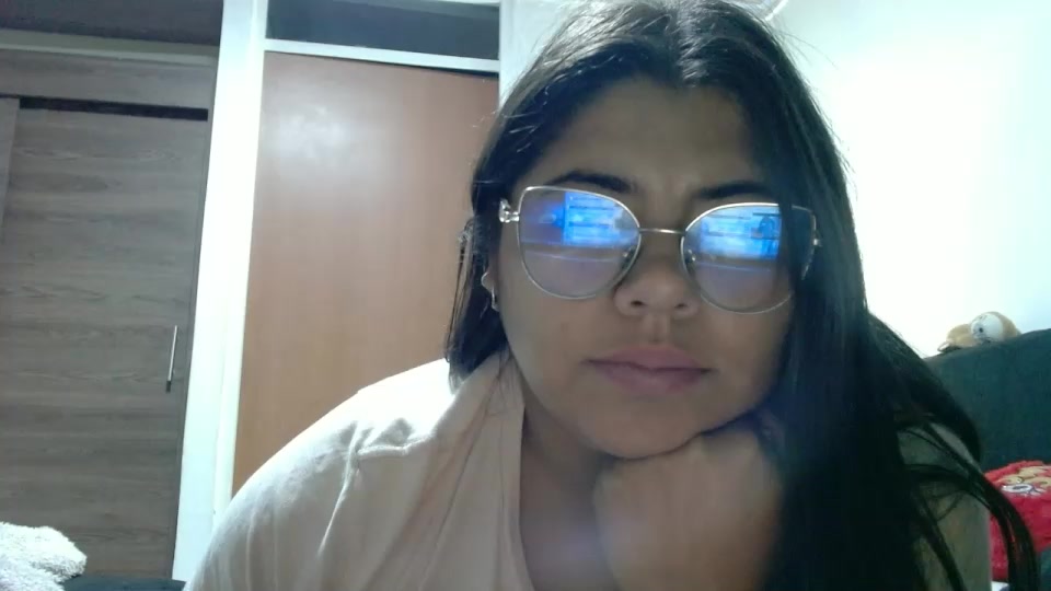 Dulce_cloee Live Cam Screenshot – 2025-09-06 07:02:30