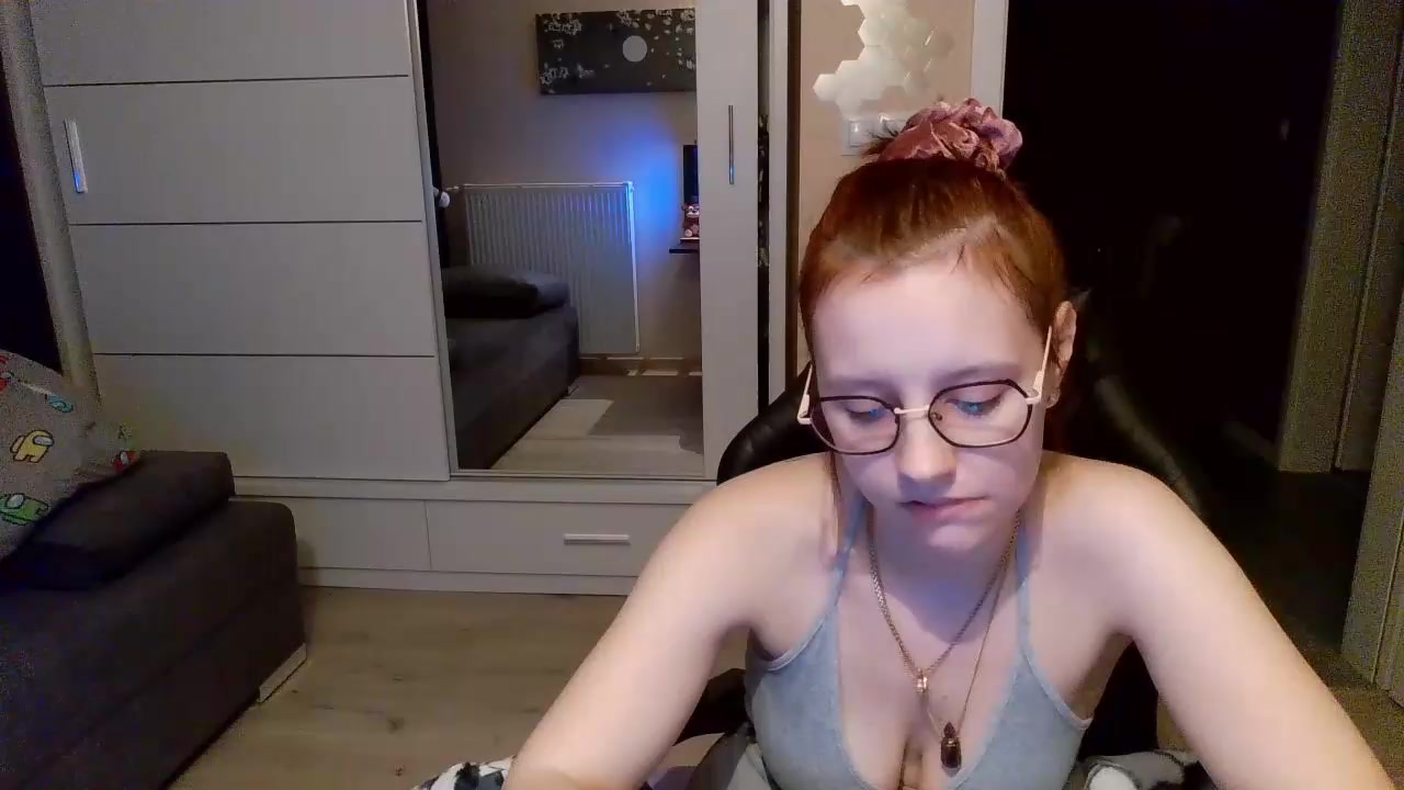 ElianaSweetnes Live Cam Screenshot – 2025-08-05 19:02:49