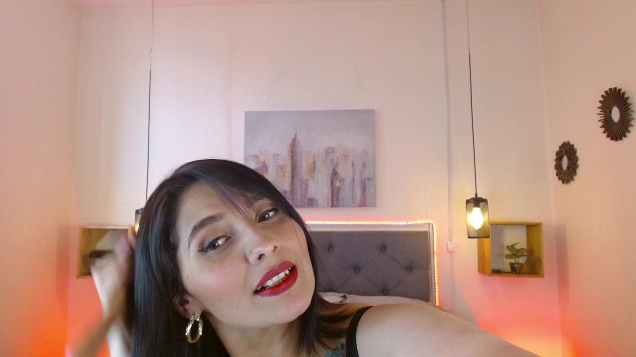 Emily_leinner Live Cam Screenshot – 2025-08-04 15:40:58