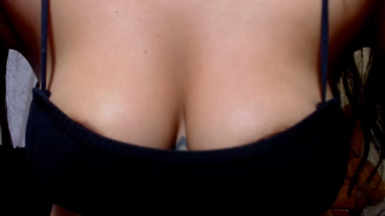 EmmaJonzLx Live Cam Screenshot – 2025-08-05 16:31:28