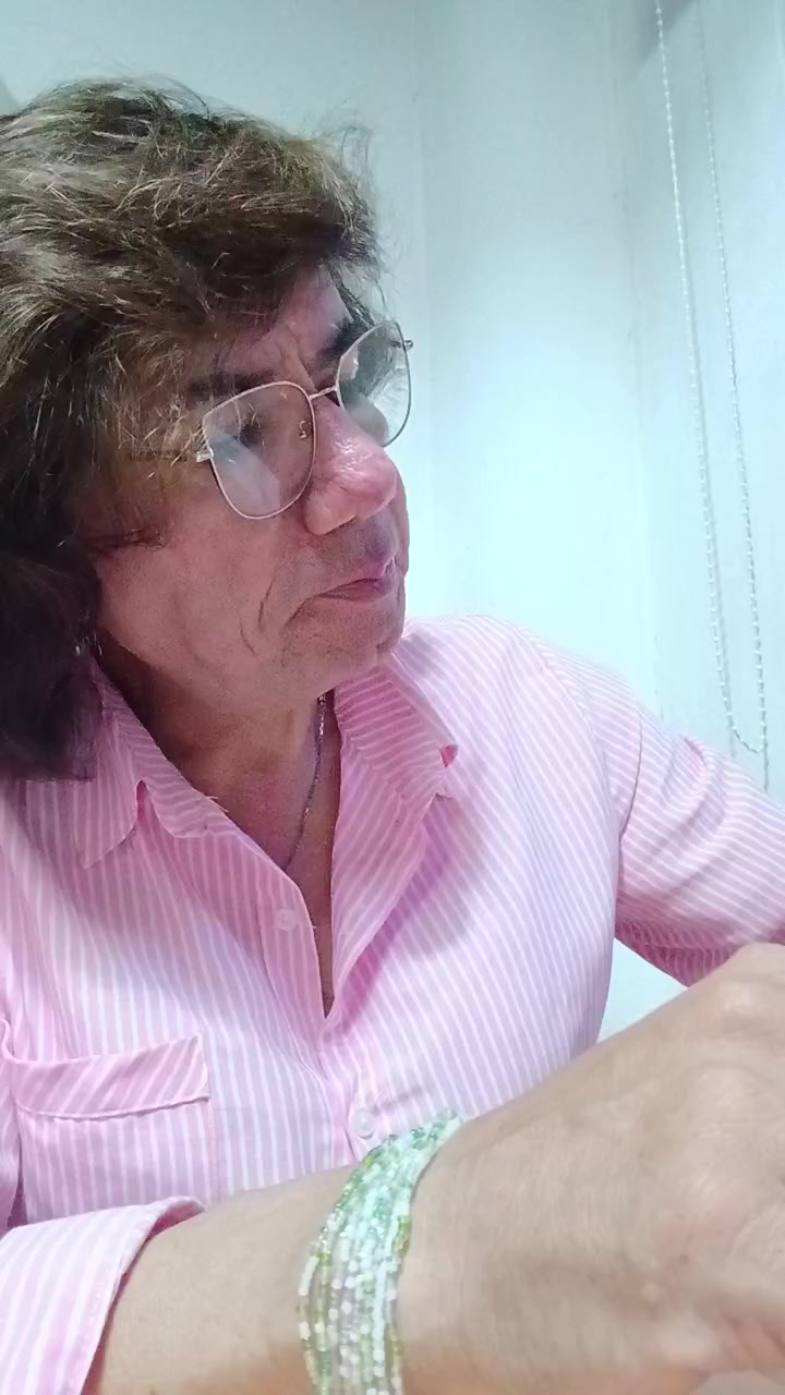 Emprender3 Live Cam Screenshot – 2025-08-29 02:19:28