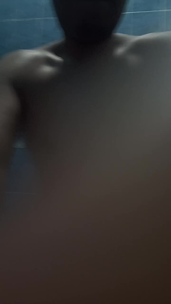 ErickDomsub Live Cam Screenshot – 2025-08-19 06:50:28