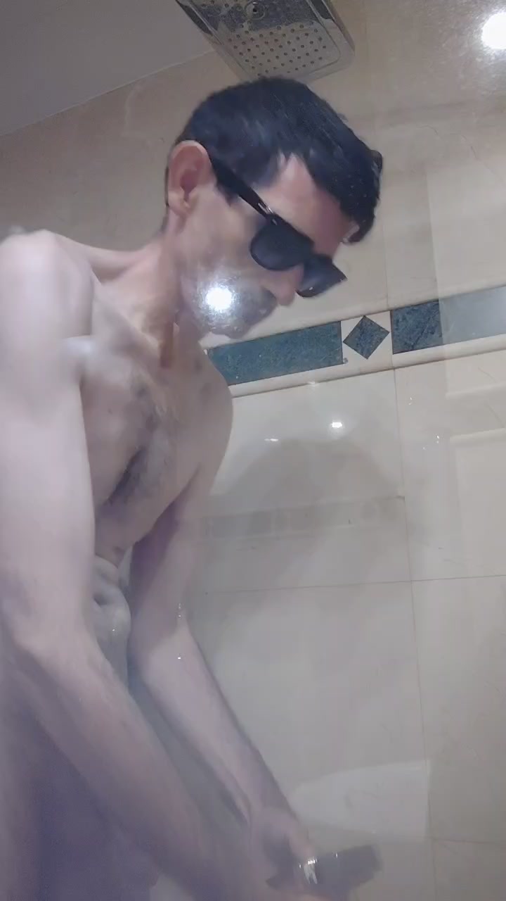 Erikgay47es Live Cam Screenshot – 2025-08-14 17:34:25