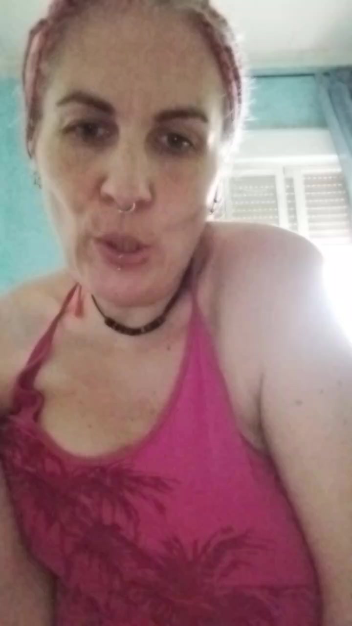 Estela_p Live Cam Screenshot – 2025-09-06 16:18:01