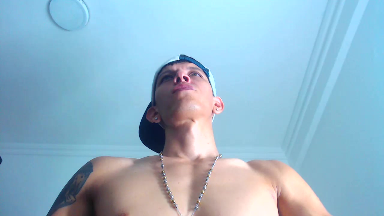 Eugy_dirty2022 Live Cam Screenshot – 2025-08-03 08:51:43