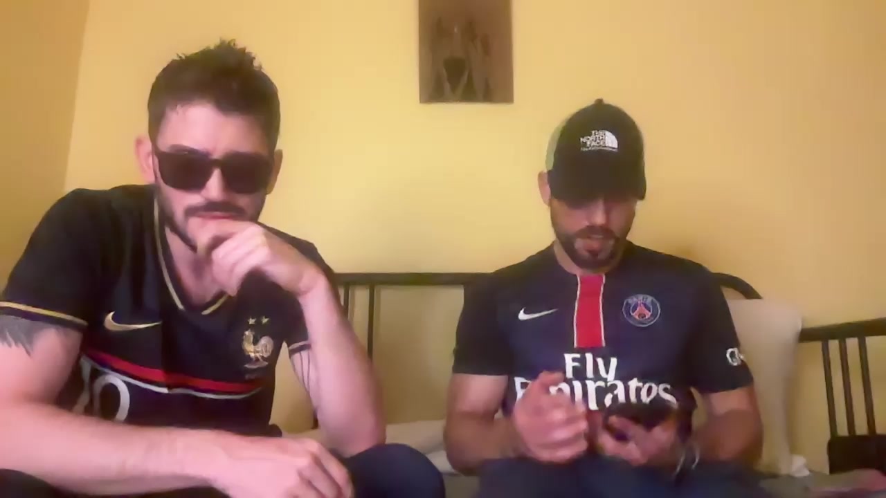 FRENCHBROMANCE Live Cam Screenshot – 2025-08-21 20:44:33