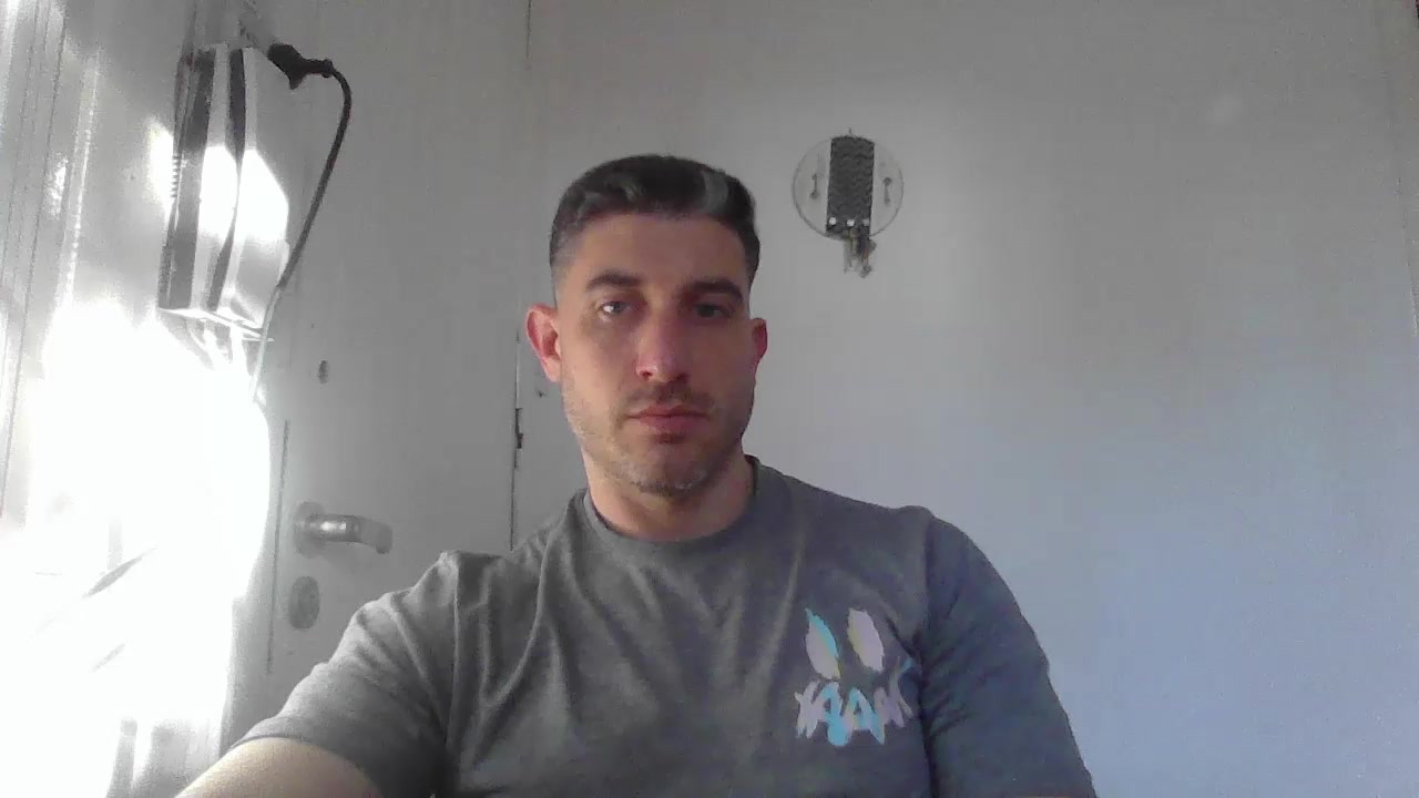 Facuel4 Live Cam Screenshot – 2025-08-04 12:31:13