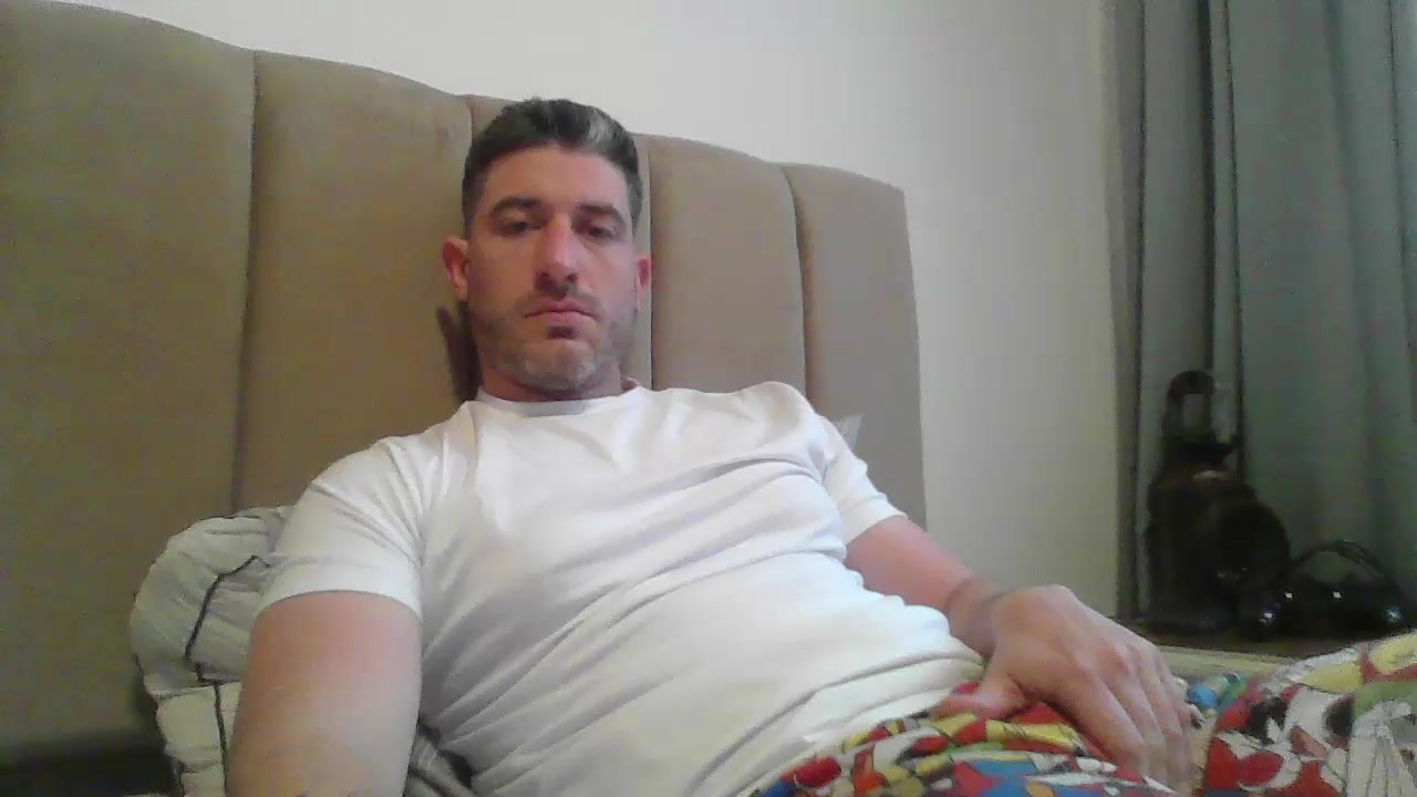 Facuel4 Live Cam Screenshot – 2025-08-08 12:10:35