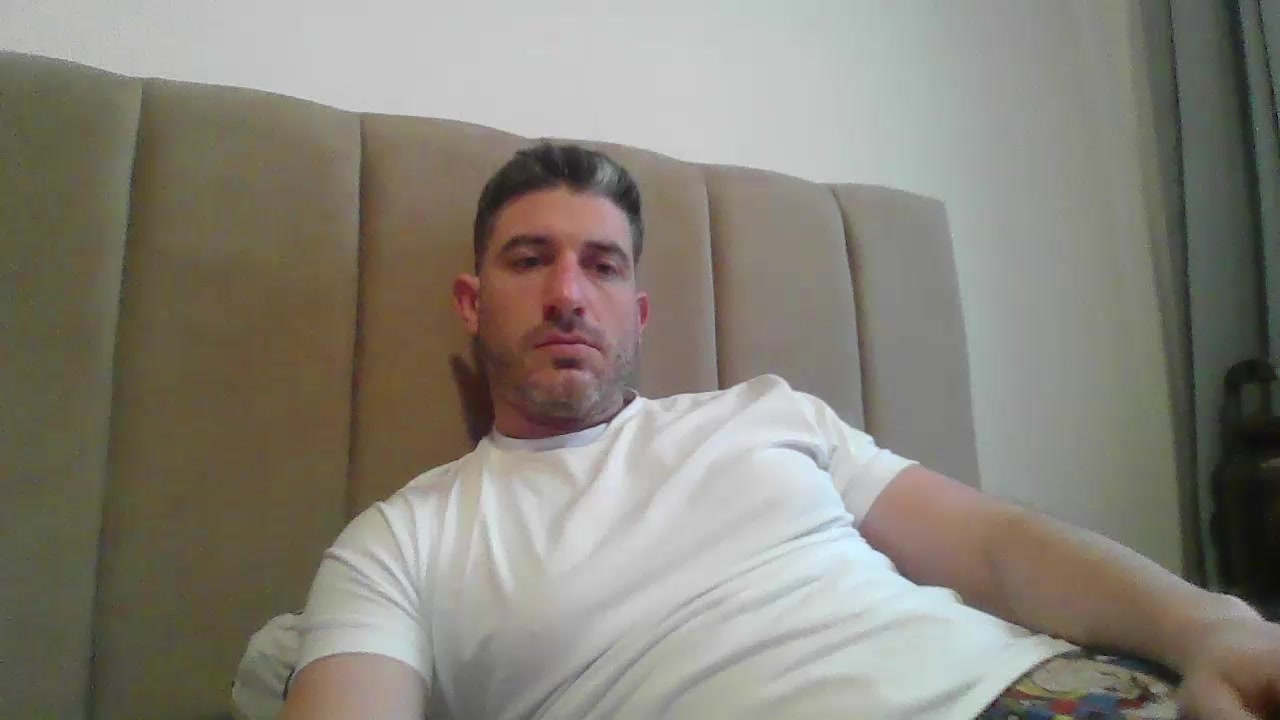Facuel4 Live Cam Screenshot – 2025-08-08 12:25:41