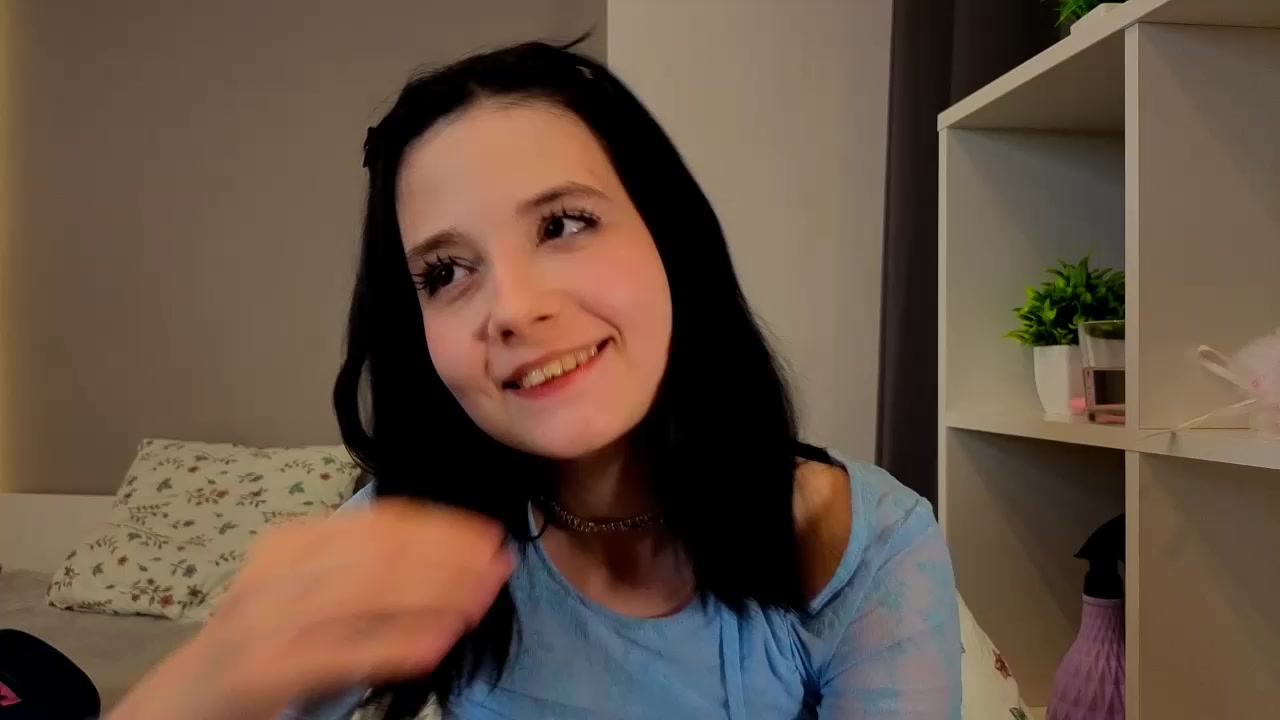 FancyBate Live Cam Screenshot – 2025-08-15 00:42:14