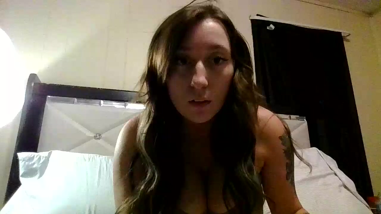 Fawnxoxo Live Cam Screenshot – 2025-08-31 01:50:28