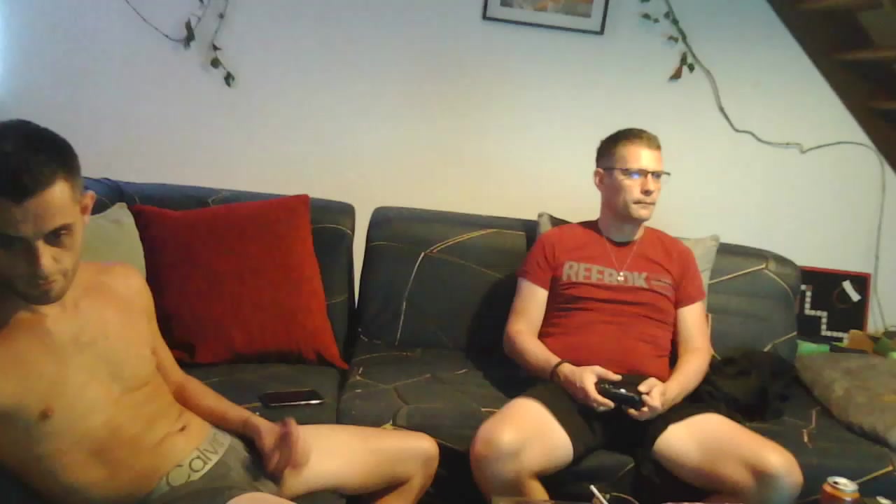 FrenchCollocgay Live Cam Screenshot – 2025-08-20 22:02:16