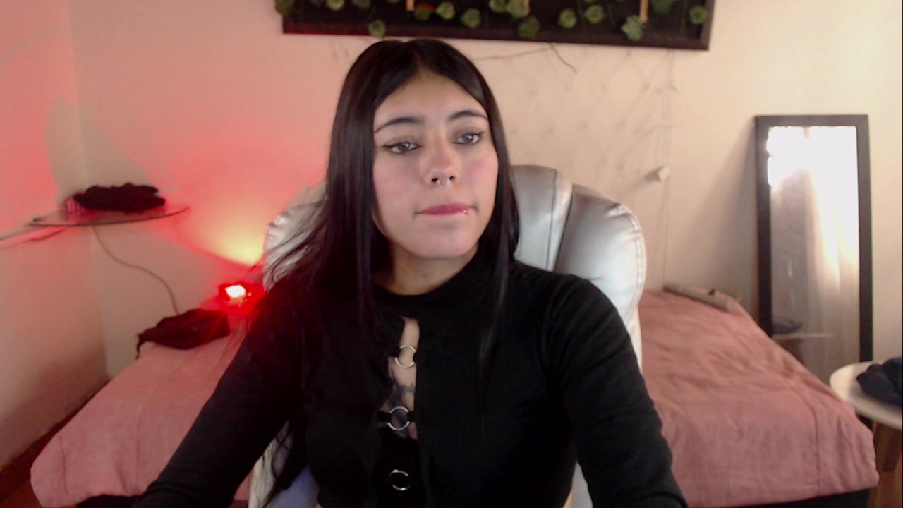 Gabriella_live Live Cam Screenshot – 2025-08-05 16:38:40