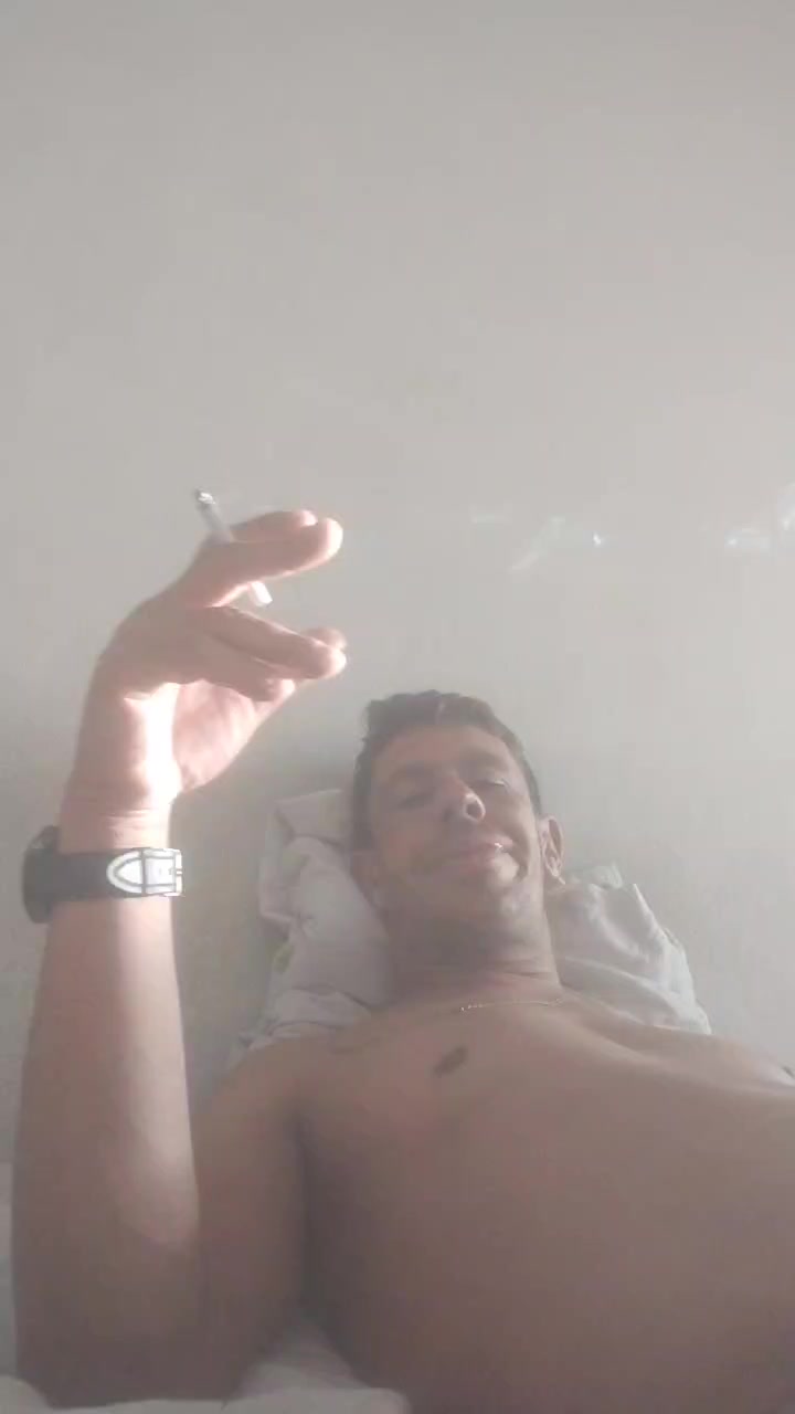 Gatohetero24 Live Cam Screenshot – 2025-08-08 19:40:47