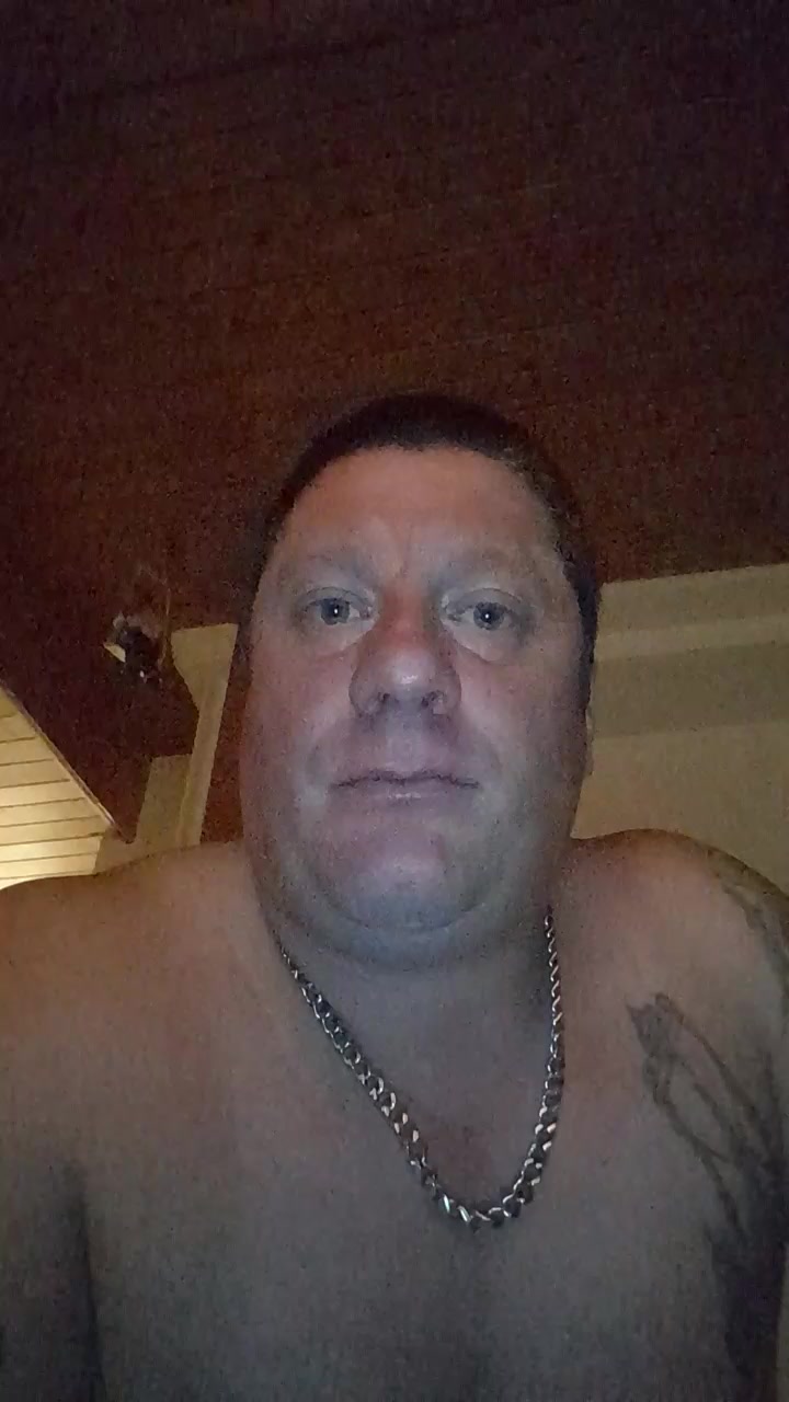 Ggromain Live Cam Screenshot – 2025-08-05 01:01:27