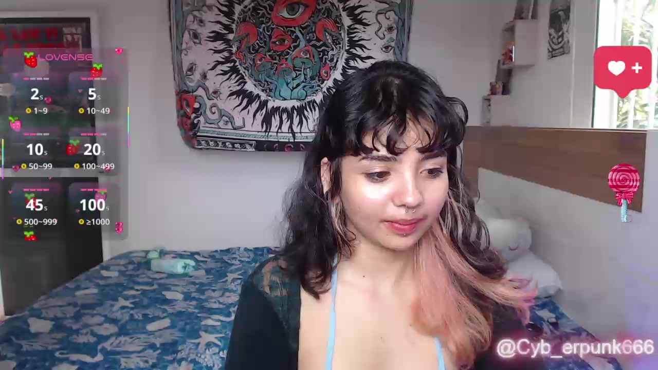 Girlredpunk Live Cam Screenshot – 2025-08-06 15:23:29