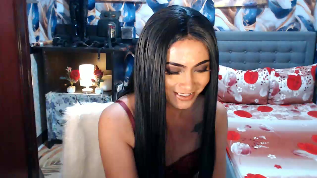 GoddessManiac Live Cam Screenshot – 2025-08-14 02:02:06