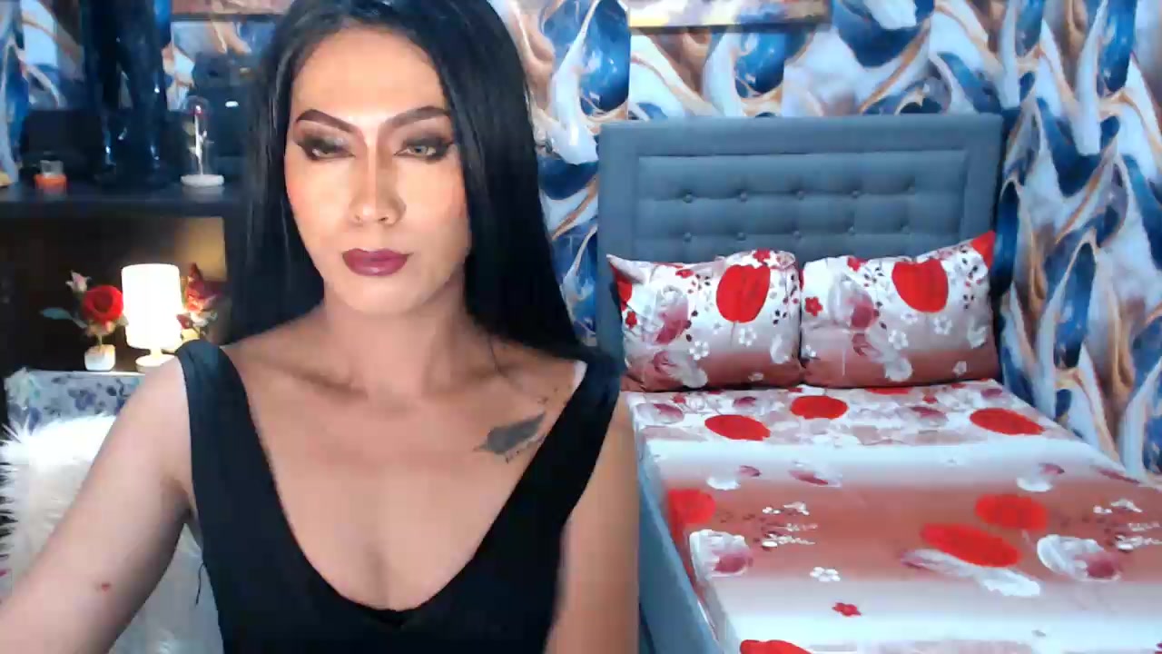 GoddessManiac Live Cam Screenshot – 2025-08-29 01:23:28