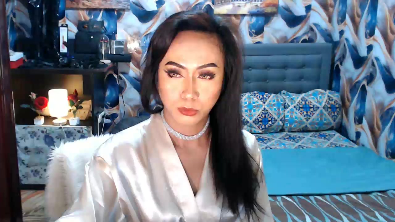 GoddessManiac Live Cam Screenshot – 2025-09-10 03:18:11