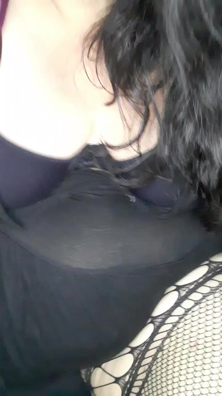Gorditalindahot Live Cam Screenshot – 2025-08-22 04:58:23